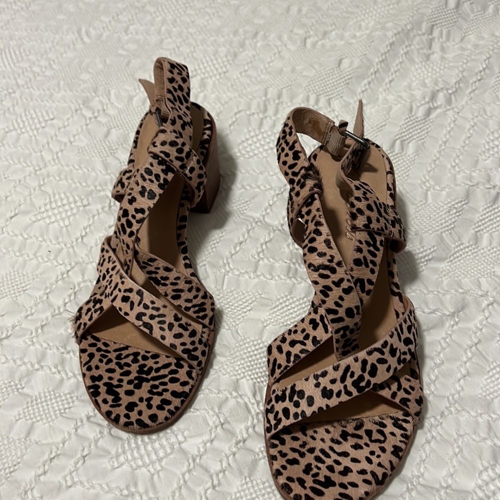 Madewell The Alyssa Sandal in Spotted Calf Hair - Picture 4 of 9